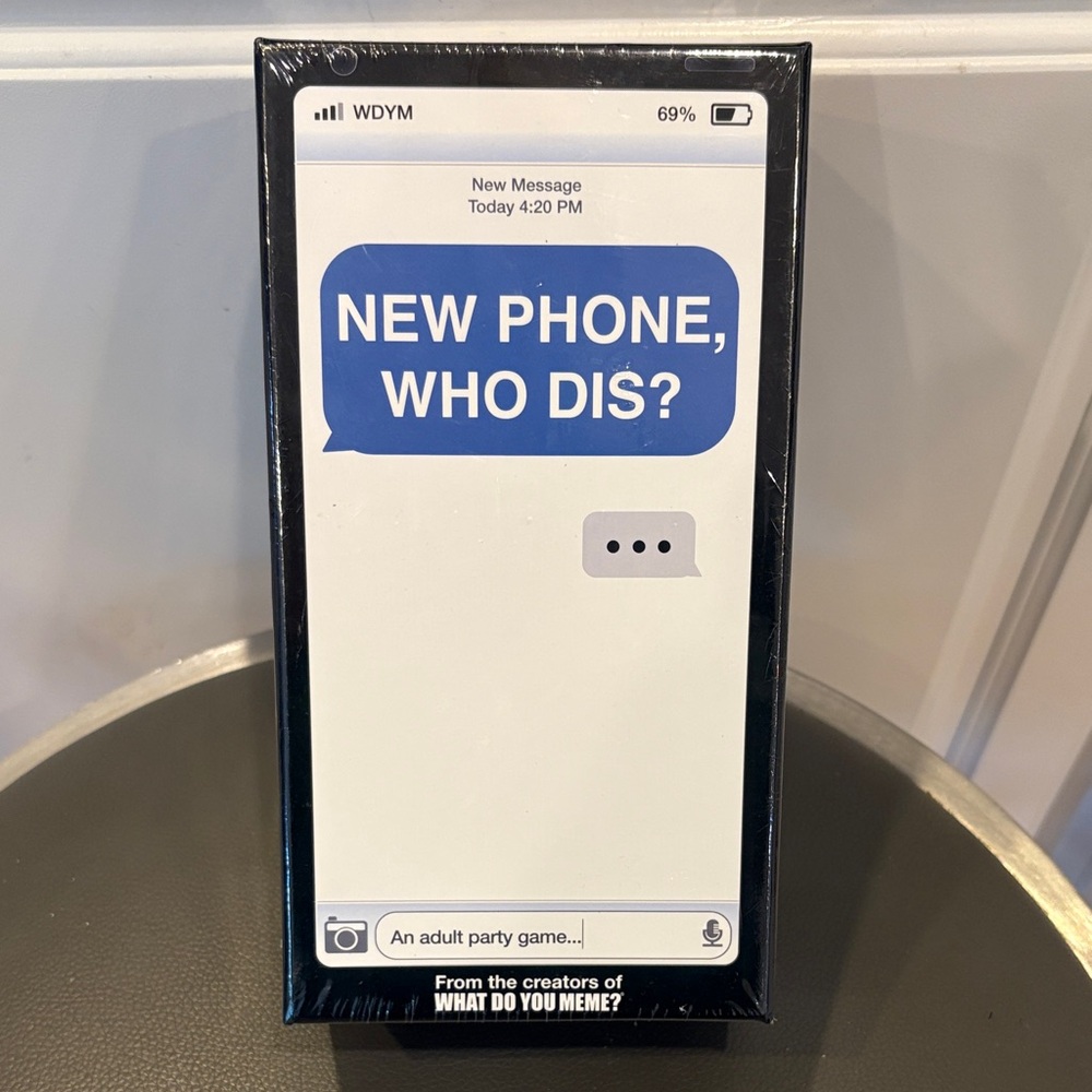 New What Do You Meme? New Phone Who Dis? Adults Party Game - 68833 Sealed
